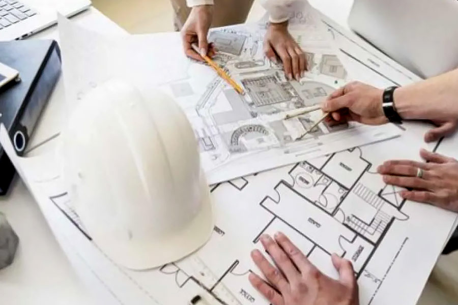 নামী বেসরকারি প্রতিষ্ঠানে ইঞ্জিনিয়ারের চাকরি। মাস পার হলে বেতনও পেয়ে যেতেন সময় মতো। কিন্তু ঘড়ির কাঁটা ধরে সকাল ৯টা থেকে বিকেল ৫টার চাকরি করতে করতে ক্লান্ত হয়ে পড়েছিলেন জয়গুরু আচার হিন্দর। 