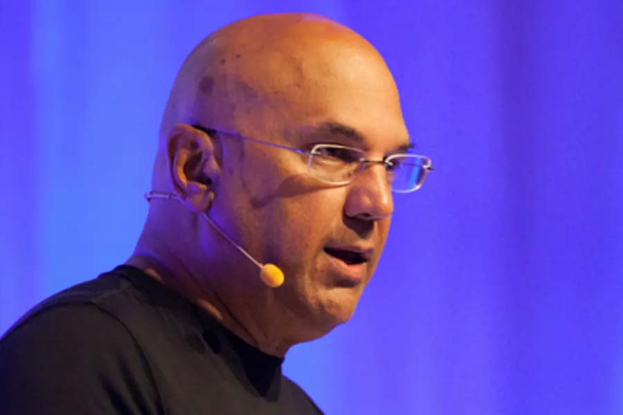 কাঠগড়ায় ভারতীয় সংবাদ পোর্টাল ‘নিউজ়ক্লিক’। অভিযোগ, তাদের টাকা জোগায় আমেরিকার নেভিল রয় সিংহমের সংস্থা। সিংহমের উদ্দেশ্য, ভারতে চিনের হয়ে প্রচার। অভিযোগ, সে কারণেই তিনি ব্যবহার করেন এই সংবাদমাধ্যমকে। 