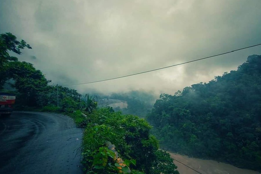 বর্ষায় যখন মন টেকে না ঘরে।