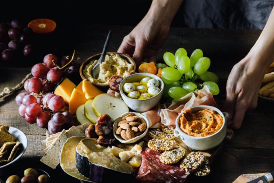 কলিন জানান, ছোটবেলা থেকে কোনও নির্দিষ্ট ডায়েট মেনে চলতেন না তিনি। চর্বিযুক্ত খাবারও খেতেন তিনি। 