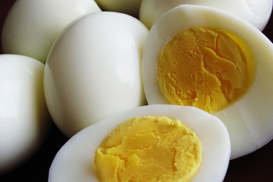 কলিনের প্রিয় খাবার ছিল ডিম। তা ছাড়াও চিপ্‌স খেতে ভালবাসতেন তিনি। 