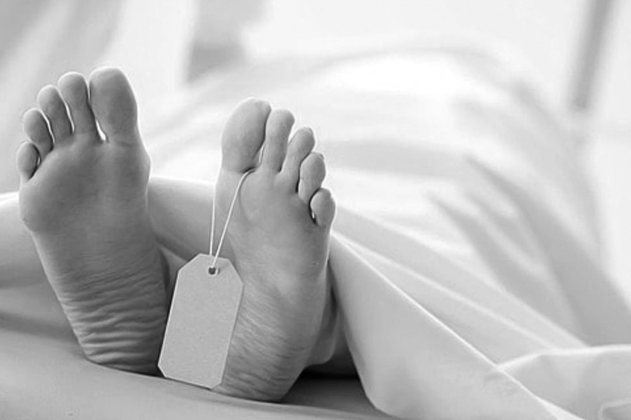 কলিনের আগে বিশ্ব জুড়ে নজির গড়েছিলেন আমেরিকার বাসিন্দা ডেলবার্ট ডেল ম্যাকবি। ২০১৫ সালে ৯০ বছর বয়সে মারা যান তিনি।