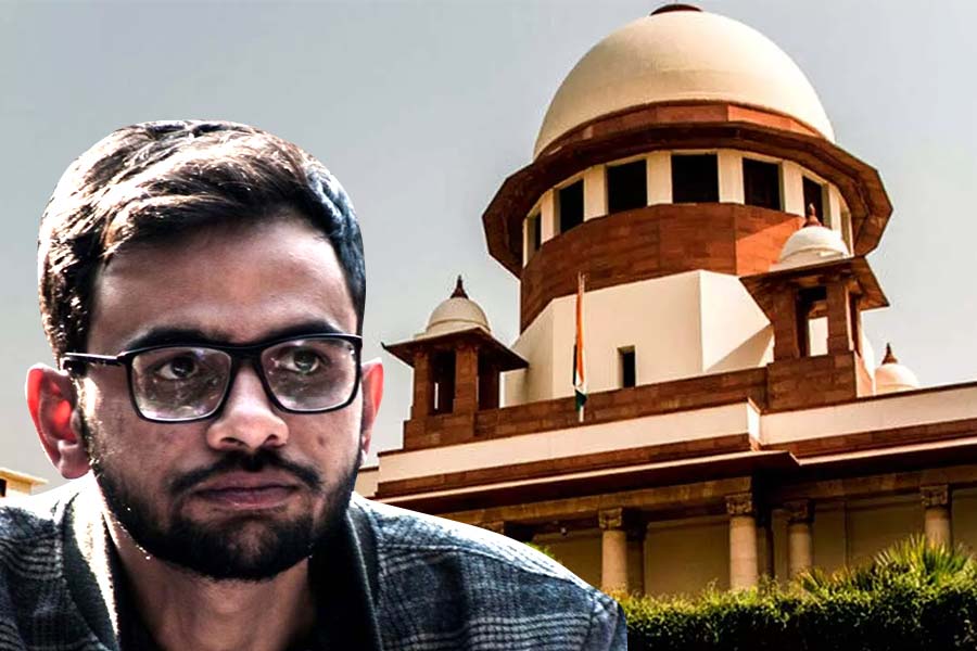 Supreme Court Justice Prashant Kumar Mishra recuses himself from hearing Umar Khalid\\\\\\\\\\\\\\\\\\\\\\\\\\\\\\\'s plea seeking bail in UAPA case