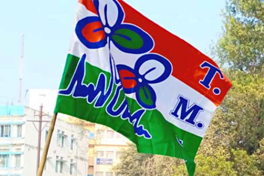 TMC form panchayat at Bardhaman after neutral candidate joined the party
