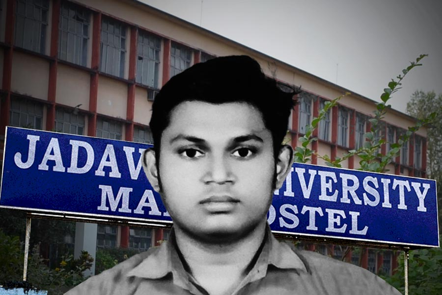 Many people were involved in torturing Jadavpur University student