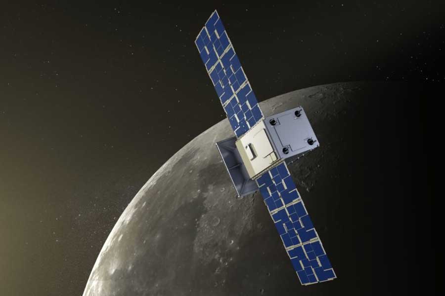 ১৯৭৬ সালের পর এই প্রথম রাশিয়া আবার মহাকাশযান পাঠাচ্ছে চাঁদে। ইউরো নিউজের রিপোর্ট অনুযায়ী, এ বার ইউরোপীয় মহাকাশ গবেষণা সংস্থা (ইএসএ)-র সহায়তা ছাড়াই হচ্ছে রুশ অভিযান। রাশিয়া ইউক্রেন আক্রমণ করার পর ইএসএ তাদের সঙ্গে সম্পর্ক ছিন্ন করেছে। 