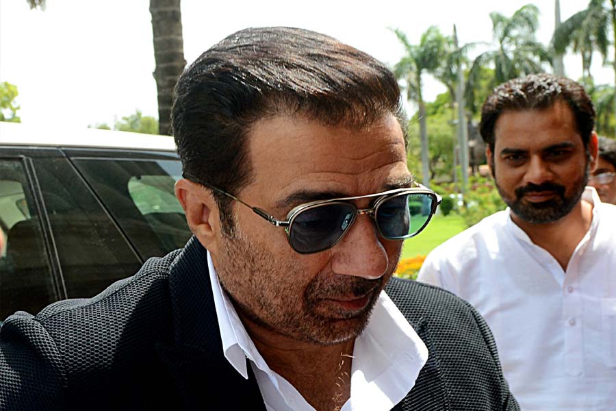 Bollywood actor Sunny Deol revealed dark secrets about industry, said nobody wanted to launch Bobby Deol 