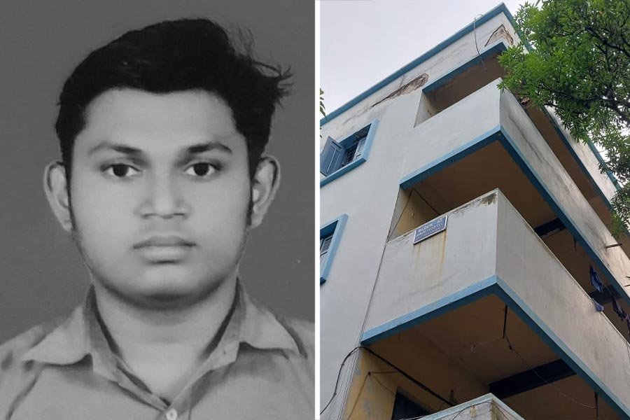 Two more people arrested in Jadavpur University student death case.