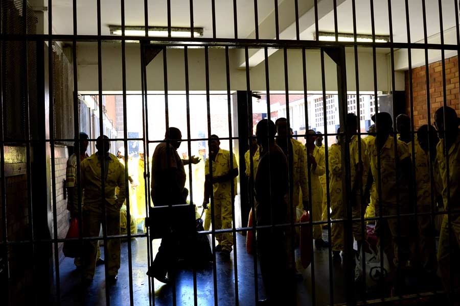 Prisoner shared his experience about how he stabbed a prison guard to survive in prison