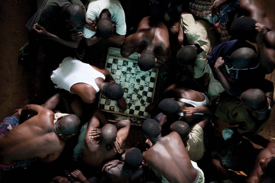 Prisoner shared his experience about how he stabbed a prison guard to survive in prison