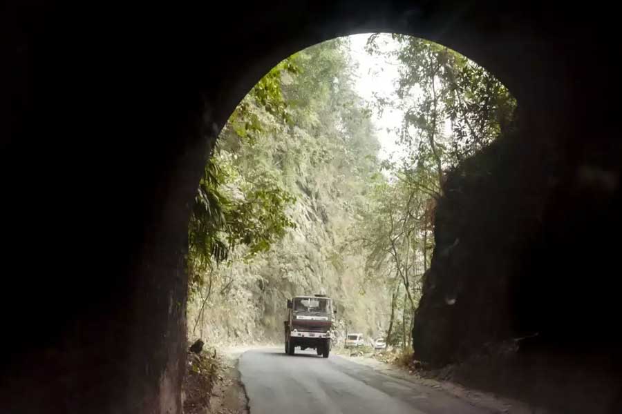 India to build 7 new tunnels along Line of Actual Control between India and China 