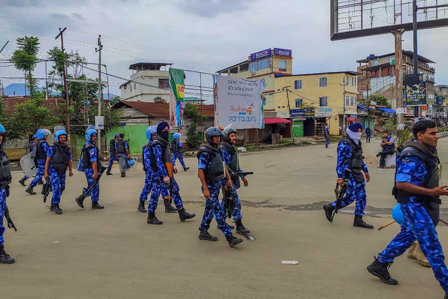 Manipur High Court asks state govt to find ways of restoring internet service.
