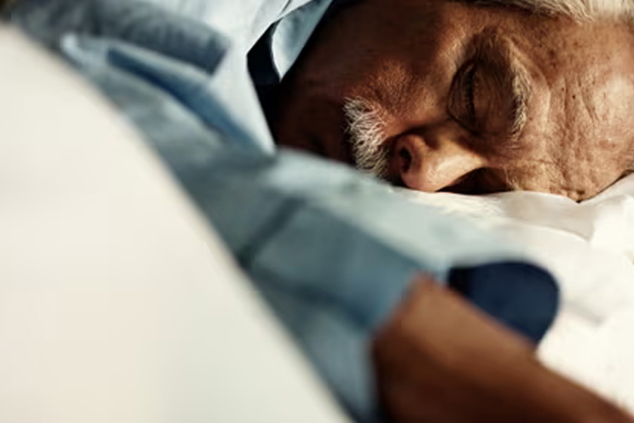 Pet dog chews toe of old man turns out to be live saver.