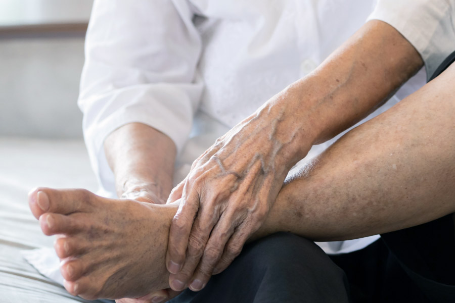 Pet dog chews toe of old man turns out to be live saver.