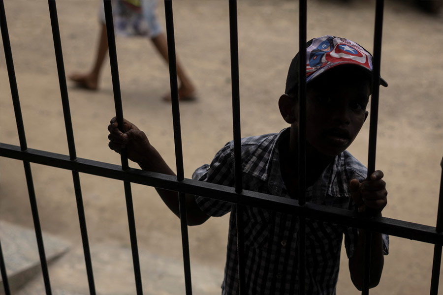 শ্রীলঙ্কার অর্থনীতিতে এই সমস্যার কারণে আগামী দিনে আবার মুদ্রাস্ফীতি বৃদ্ধির আশঙ্কা রয়েছে। মুদ্রার অবনমন এবং খাদ্যের খরচ বৃদ্ধি পাওয়ায় চলতি বছরের শেষে শ্রীলঙ্কার মুদ্রাস্ফীতি ৬ থেকে ৮ শতাংশের মধ্যে থিতু হতে পারে।