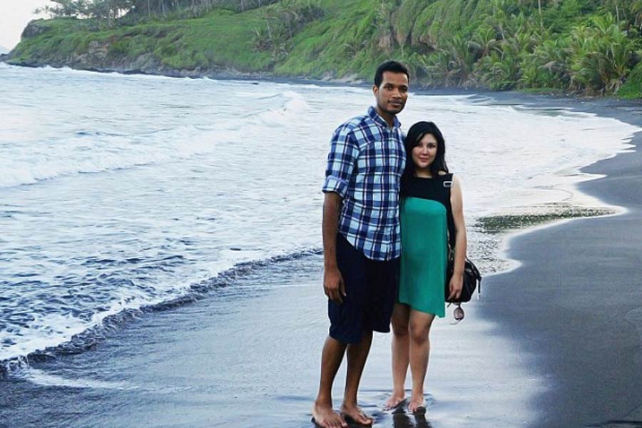 Image of Angeline Francis Khoo and her husband