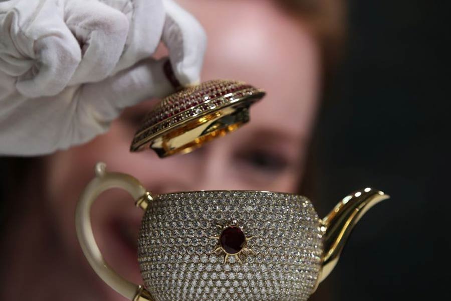 Most Expensive kettle The Expensive teapot worth RS 24 Crore, What's so special about this