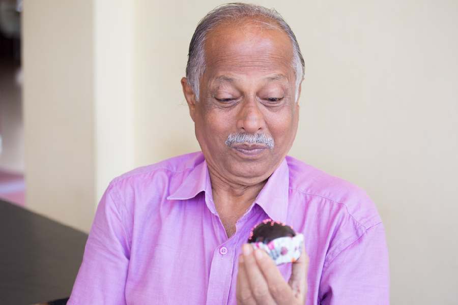 যখন মিষ্টি খাওয়ার ইচ্ছে করবে, তখন এক গ্লাস জল খেয়ে নিতে পারেন। 