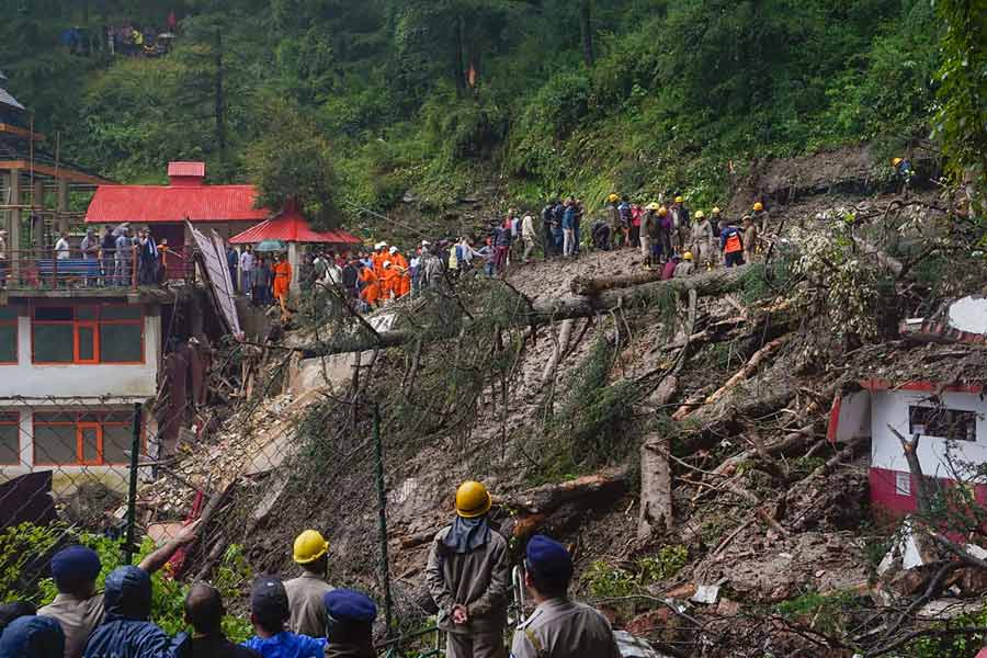 Himachal Pradesh’s condition worsen due to heavy rainfall and landslide
