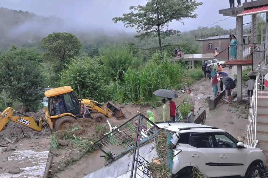 Himachal Pradesh’s condition worsen due to heavy rainfall and landslide
