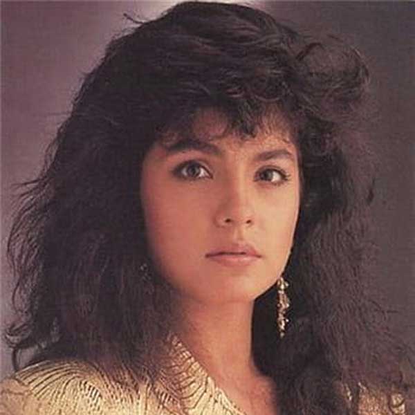 Pooja Bhatt 