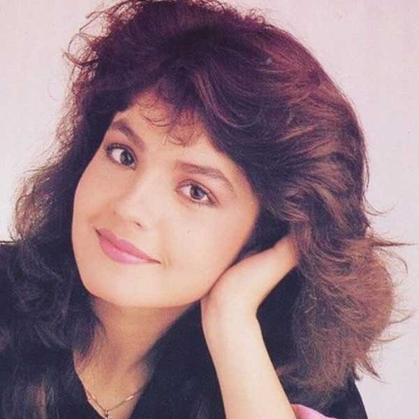 Pooja Bhatt 