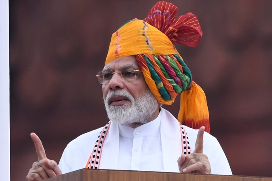 ২০১৯ সালের ১৫ অগস্ট মোদী লাল কেল্লায় এসেছিলেন হলুদ, লাল, সবুজের লেহরিয়া কাপড়ের পাগড়িতে। এই ধরনের কাপড় মূলত দেখা যায় রাজস্থানে। যদিও গুজরাতেও এই কাপড় তৈরি করা হয়।