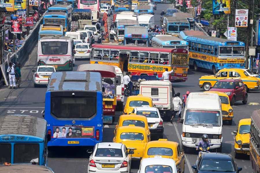 Traffic will be regulated in some Kolkata roads due to President Draupadi Murmu’s Visit.