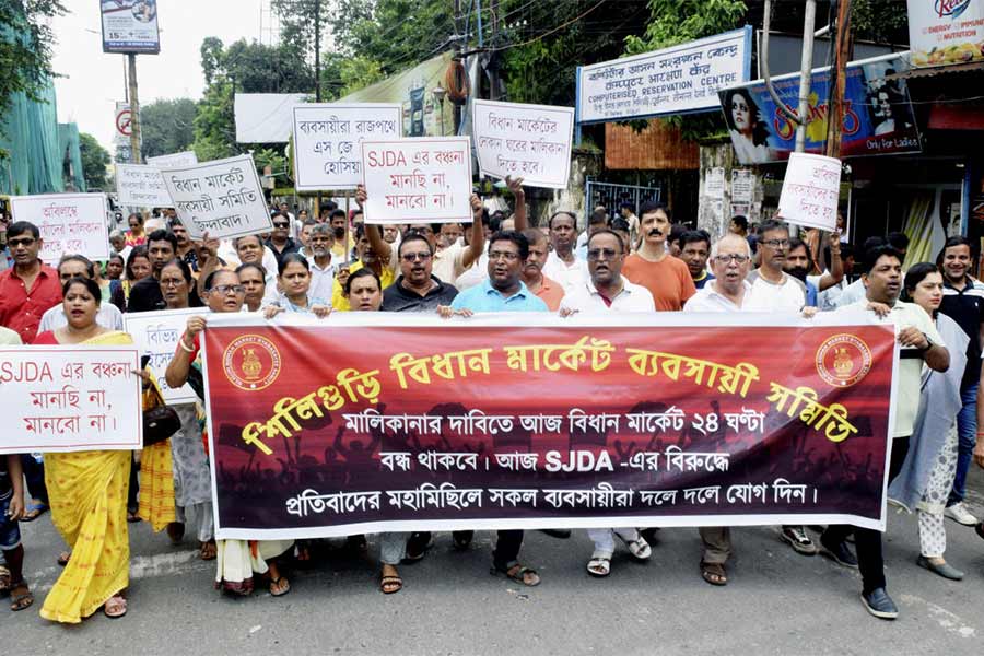Role of SJDA under question after Merchants of Bidhan market called for Bandh at Siliguri