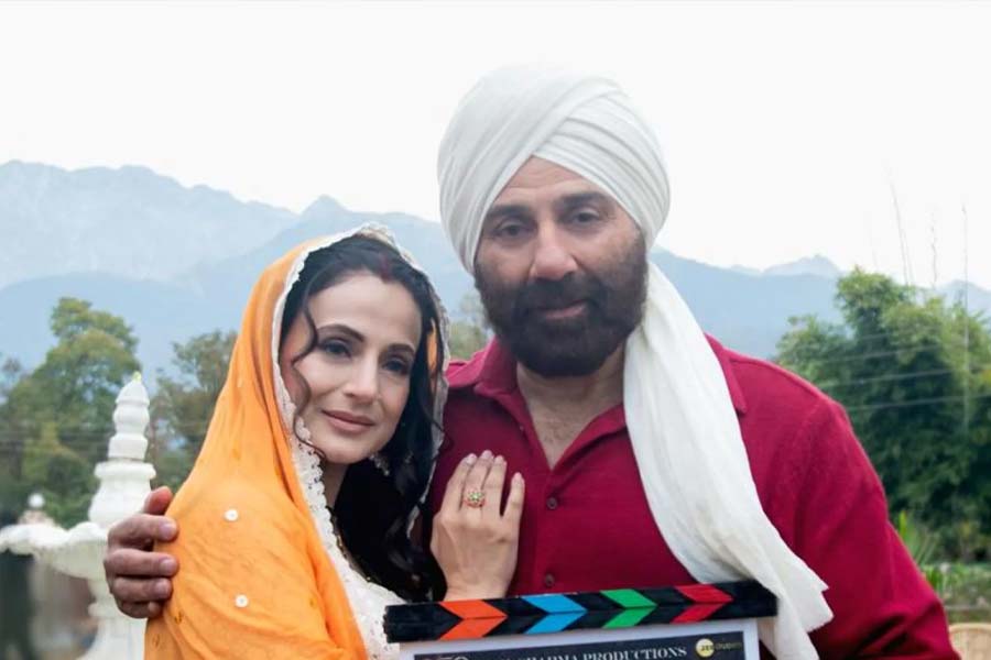 Sunny Deol and Ameesha Patel