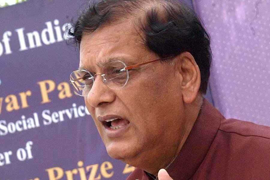 All you need to know about Bindeshwar Pathak, the toilet man of India