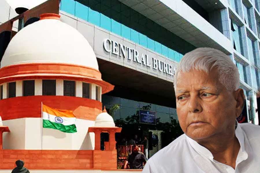CBI approaches Supreme Court challenging bail to former Bihar CM & RJD chief Lalu Prasad in Fodder Scam