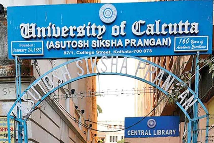 Calcutta University: যাদবপুরের পর কলকাতা বিশ্ববিদ্যালয়ের হস্টেলে  ব়্যাগিংয়ের অভিযোগ! কাঠগড়ায় টিএমসিপি| Calcutta News