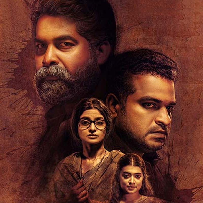 মালয়ালম ছবি ‘জোসেফ’-এর পরিচালনার দায়িত্বে ছিলেন এম পদ্মকুমার। একই কাহিনির উপর ভিত্তি করে একটি হিন্দি ছবিও বানাচ্ছেন এম পদ্মকুমার।