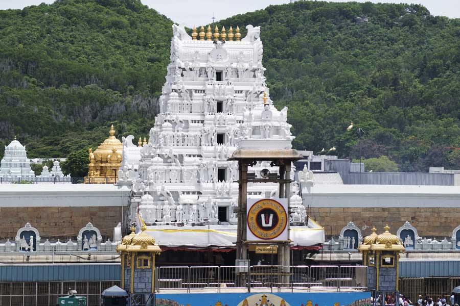 Man arrested after making hoax bomb call to Tirumala Tirupati Temple.