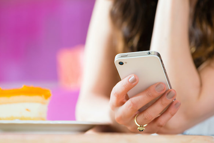 How Mumbai Model lured near about 50 men and extorted lakhs of rupees