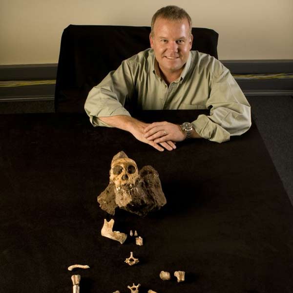 গবেষকদের মতে, ১৭ লক্ষ ৮০ হাজার বছর থেকে ১৯ লক্ষ ৫০ হাজার বছর আগে পৃথিবীর বুকে ছিল এরা। আধুনিক মানবের প্রথম প্রজাতির সমসাময়িক এরা।