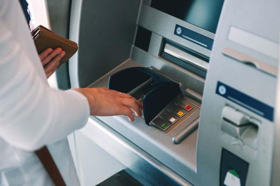 Some people of Ireland withdraws extra money from ATMs due to Bank Glitch