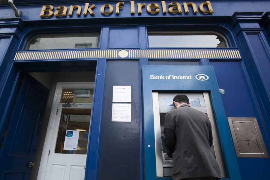 Some people of Ireland withdraws extra money from ATMs due to Bank Glitch