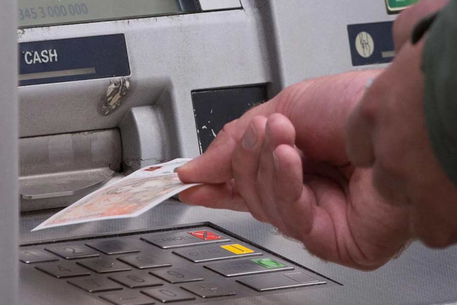 Some people of Ireland withdraws extra money from ATMs due to Bank Glitch