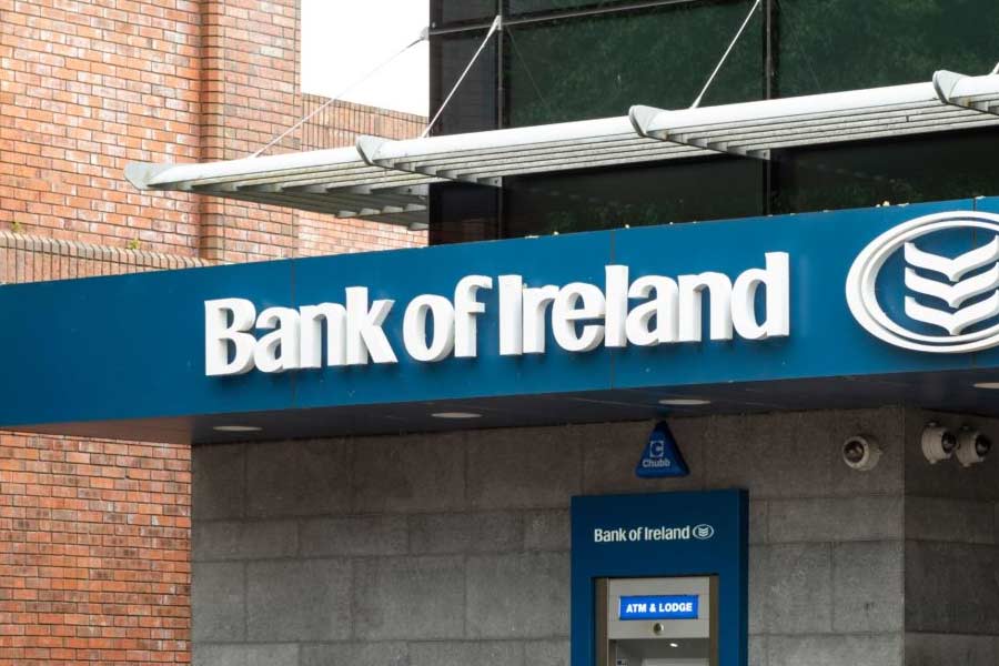 Some people of Ireland withdraws extra money from ATMs due to Bank Glitch