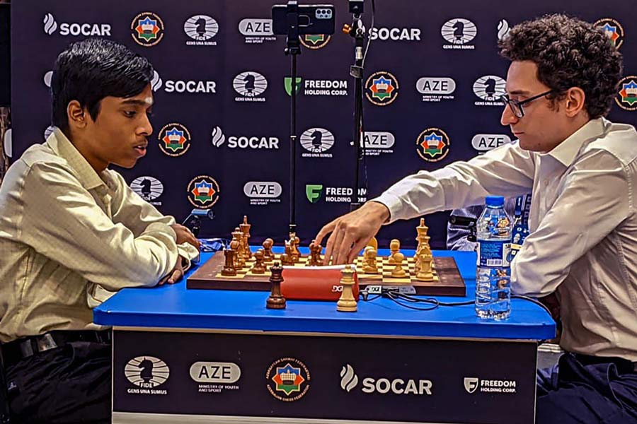 সেমিফাইনালে খেলছেন প্রজ্ঞানন্দ।