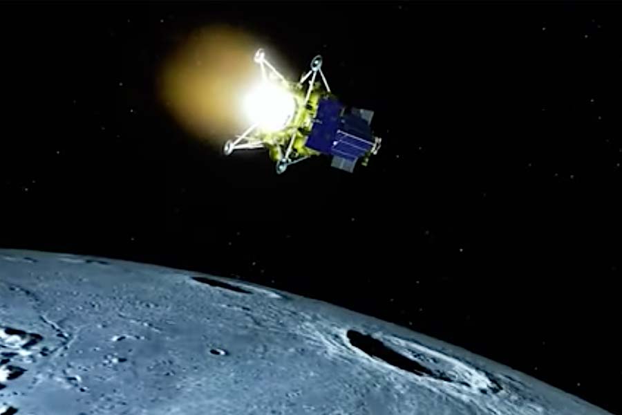 Russian scientist hospitalized after Luna25 crashed before landing on Moon.