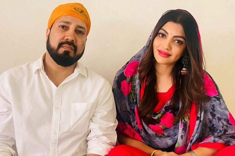 Akanksha Puri and Mika Singh