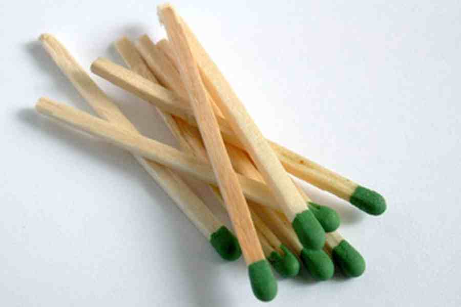 জানেন কী ভাবে দেশলাই ব্যবহার করে তালা খুলে ফেলা যায়?