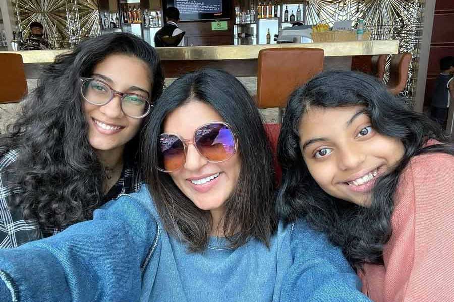 Sushmita Sen reveals how her daughters reacted when she floated the idea of her marriage