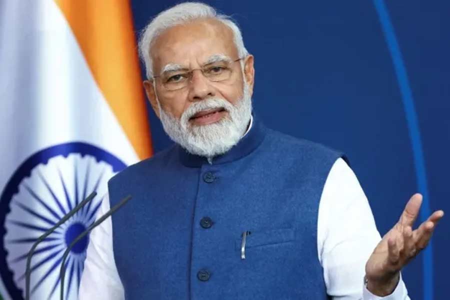  মনে করা হচ্ছে, এ ভাবে আসলে ভারতকেই বার্তা দিতে চাইছে চিন। সে কারণেই নেপালের সঙ্গে ঘনিষ্ঠতা বৃদ্ধি। যা তারা আগেও করেছে।