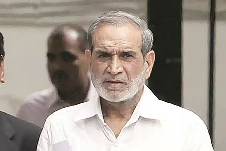 Delhi court frames charges against former Congress MP Sajjan Kumar in another case of 1984 Anti-Sikh riots