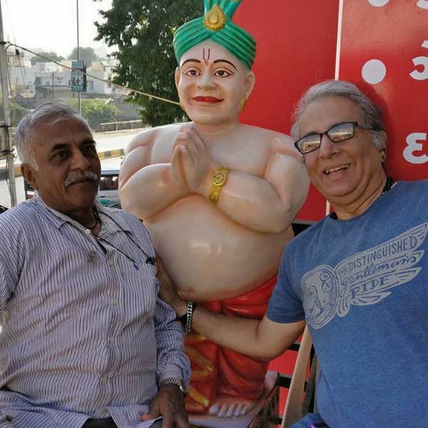 আদিত্যরাজের বক্তব্য, মানুষের জীবনে শিক্ষা কতটা গুরুত্বপূর্ণ তা বুঝতে পারেন তিনি। করোনা যখন অতিমারির আকার ধারণ করে তখন পড়াশোনা থেকে দূরে সরে গিয়েছিলেন তিনি।