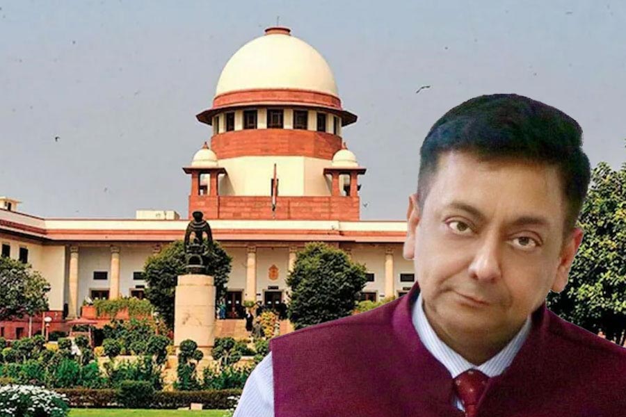 SC dismisses pleas against Calcutta HC order giving bail to former Andaman and Nicobar chief secretary in a rape case